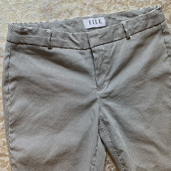 ELLE capris pin striped high rise, ankle pants - Picture 3 of 12